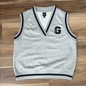 Gap Women’s V-Neck Banded Hem Oversized Vest Light Heather Gray Small